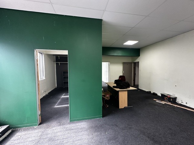 To Let Commercial Property for Rent in Paarden Eiland Western Cape